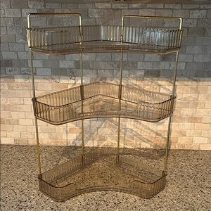 Three-Tier GoldClear Corner Shelf
Waterproof PET plastic/strong metal brackets.